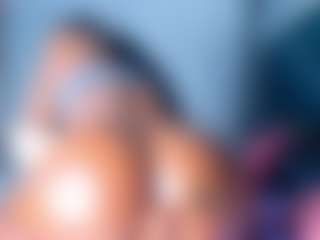 Live cam show with SofiaCopper - Brown Eyes Ebony on Milfs Live