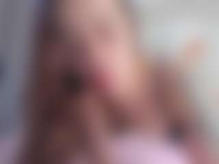 Live cam show with Miss Lana - Petite on boobsie.com | colombia