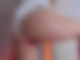 Live cam show with Miss Lana - Spy Petite on CamClone