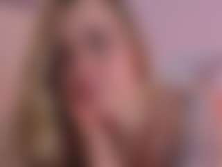Live cam show with Miss Lana - Tease Latina on Milfs Live | colombia