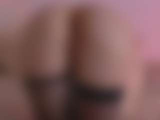 Live cam show with Miss Lana - Athletic Lush on madthumbs
