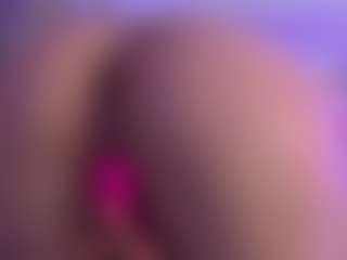 Live cam show with Miss Lana - Blonde Hair Cum on hornycams.live