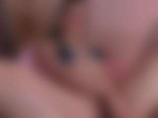 Live cam show with Miss Lana - Athletic Amateur on Camsoda
