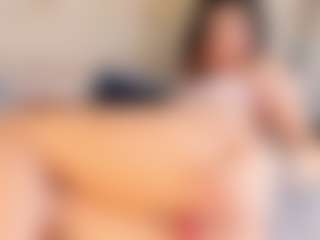 Live cam show with Riley thompson - Small Tits Young Adult on Camsoda