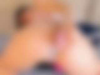 Riley thompson's Live Sex Cam Show