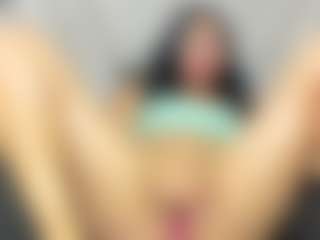 Live cam show with D A N I E L A - Young Adult on friskycurves.com