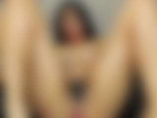 Live cam show with D A N I E L A - Moaning on luckytryst.com