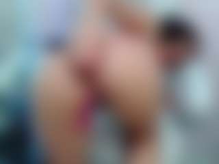 D A N I E L A's Live Sex Cam Show