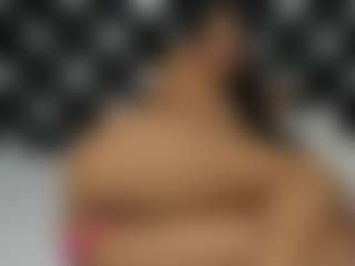 Live cam show with D A N I E L A - Handjob on CamClone