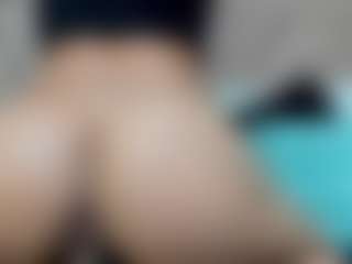 Live cam show with D A N I E L A - Moaning on Camsoda