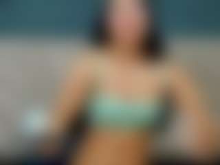 Live cam show with D A N I E L A - Curvy Young Adult on TastyBlacksLive