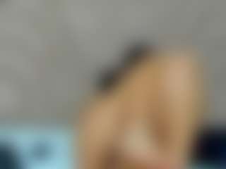 D A N I E L A's Live Sex Cam Show