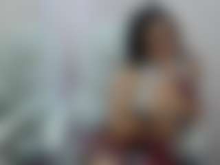 Live cam show with D A N I E L A - Squirt on Dare Cams
