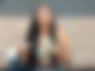 Live cam show with D A N I E L A - Striptease on Soda Cam