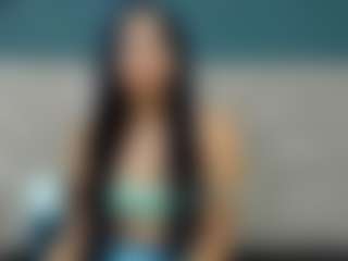 Live cam show with D A N I E L A - Twerk on chickslive.net