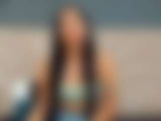 Live-Cam-Show mit D A N I E L A - Moaning auf Camsoda