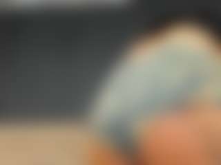 Live cam show with D A N I E L A - Flashing on StripNow