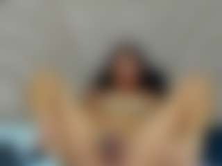 D A N I E L A's Live Sex Cam Show