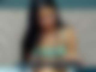 Live cam show with D A N I E L A - Flashing on Cam Slut