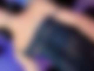 Live cam show with ArantzaBaby - Tease on Camsoda