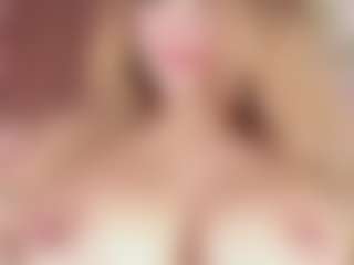 Live cam show with Kenay fox - Shaved Pussy on TeamSkeetLive