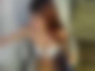 Live cam show with Lunita Cute Girl - Office on Gym Cam Girls