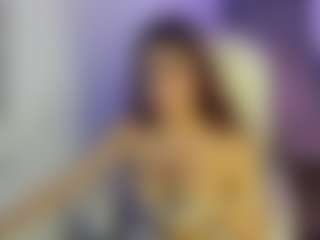Live cam show with Lunita Cute Girl - Office on Camsoda