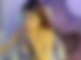Live cam show with Lunita Cute Girl - Nipple Piercings on SmokeAndPoke