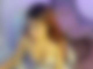 Live cam show with Lunita Cute Girl - Flashing on chickslive.net