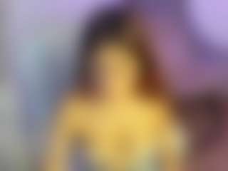 Live cam show with Lunita Cute Girl - Moaning on livesuperchat.net