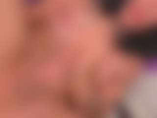 Live cam show with Madihotgod - Spank on live.xheat.ai