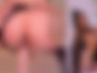 Live cam show with MicheleBrooks - Fuck Machine on AdultVida.com