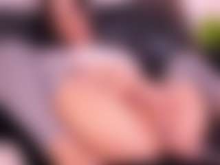 Live cam show with MicheleBrooks - Blowjob on SpankPalCams