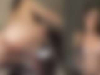 Live cam show with MicheleBrooks - Shaved Pussy on Uber Horny