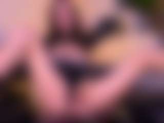Live cam show with MicheleBrooks - Brown Eyes Red Hair on Milfs Live