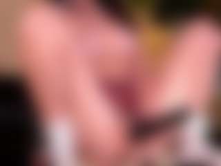 Live cam show with MicheleBrooks - Teen (18+) on Camsoda