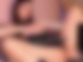 Live cam show with MicheleBrooks - Fingers on Camsoda Late Night