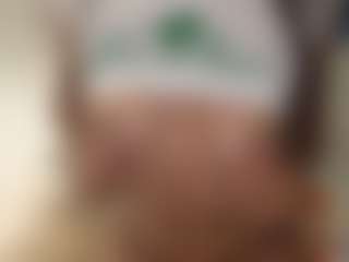 Live cam show with pizzababe22 - Brown Eyes on Camsoda