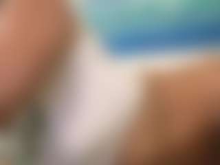 Live cam show with pizzababe22 - Tease on Mixed Magazine Live