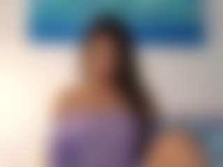 Live cam show with pizzababe22 - Brown Eyes Ebony on friskycurves.com