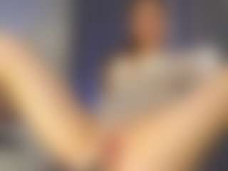 Kira's Live Sex Cam Show