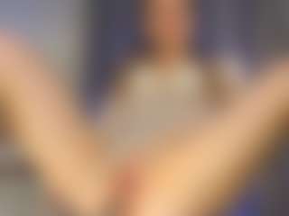 Kira's Live Sex Cam Show