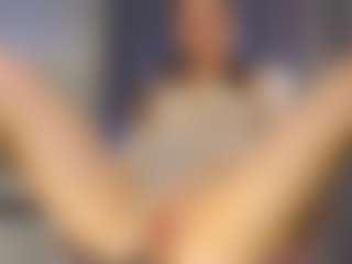 Kira's Live Sex Cam Show