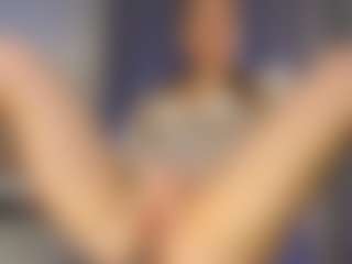 Kira's Live Sex Cam Show