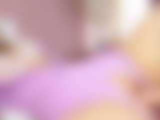 Live cam show with Kira - Teen (18+) on Fapmatic.com