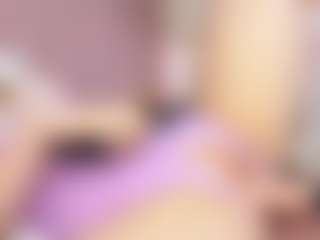 Kira's Live Sex Cam Show