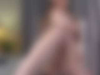Kira's Live Sex Cam Show