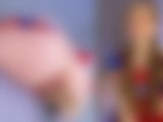 Live cam show with Kira - Teen (18+) on Strip Flash - Live Sex Shows