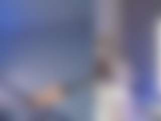 Live cam show with Kira - Glasses on crypto-cams