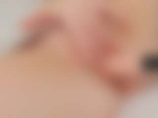 Kira's Live Sex Cam Show